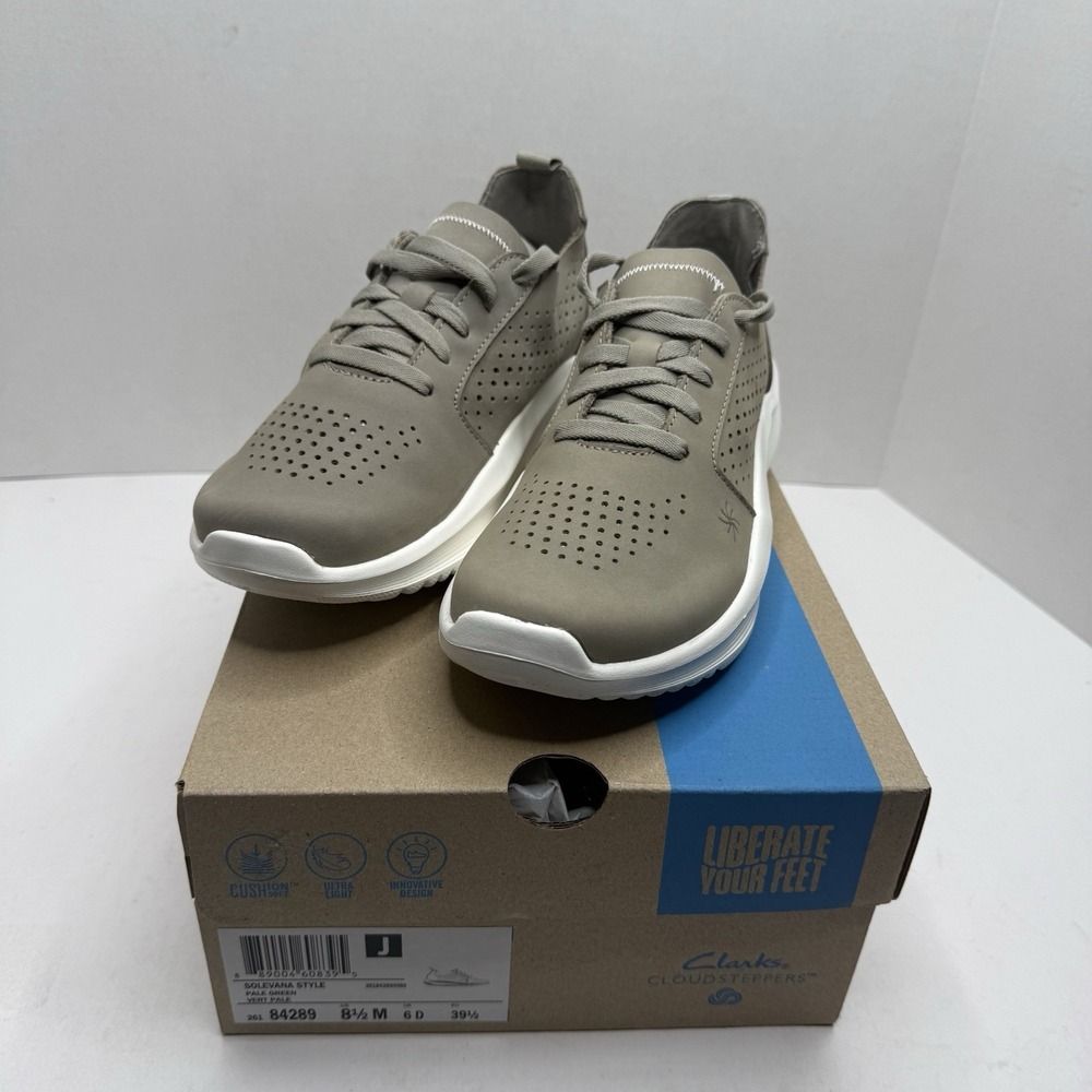 Clarks Solevana Style Pale Green Leather Sneakers Womens 8.5 M 26184289 New